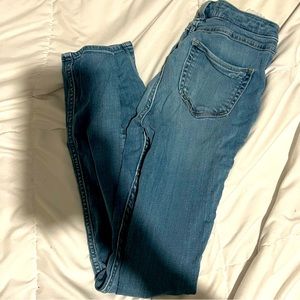 Medium wash ripped skinny jeans